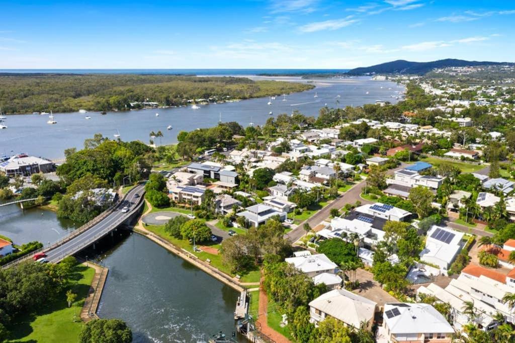 Quay Largo: Riverside Haven Noosaville Buitenkant foto